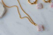 Load image into Gallery viewer, PINK AGATA "MARY" NECKLACE
