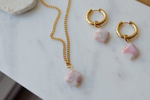 PINK AGATA "MARY" NECKLACE