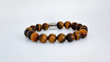 Load image into Gallery viewer, Tiger eye woman